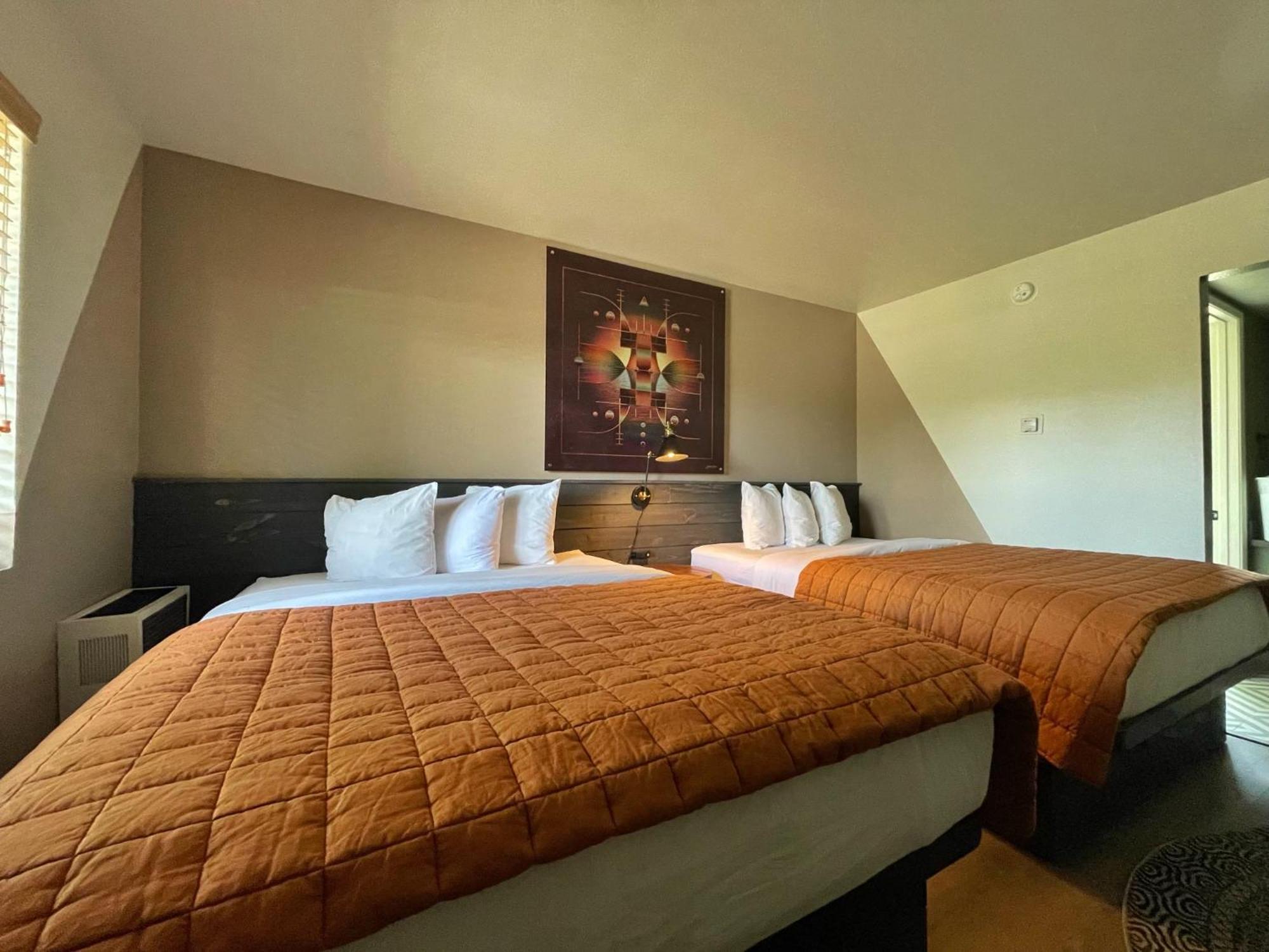 Sessions Retreat & Hotel Lac Big Bear Extérieur photo